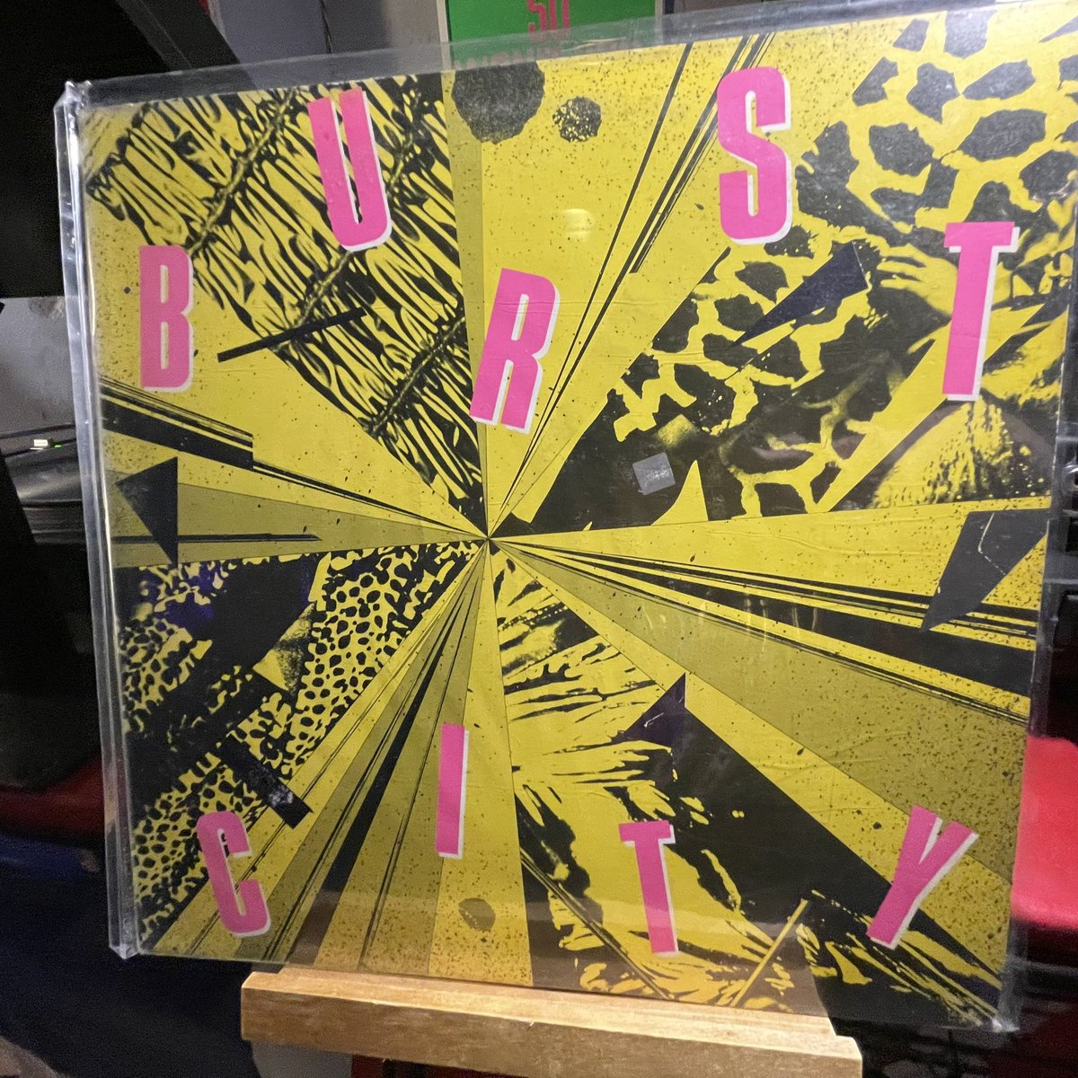 ルースターズナイト バーストシティ flyer